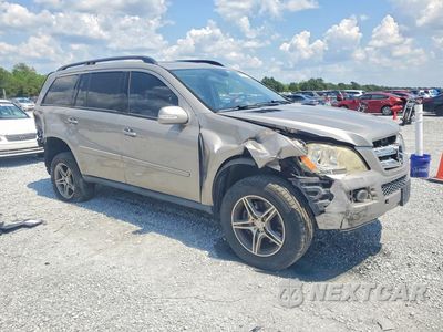 Czwarte zdjęcie samochodu z boku: 2007 MERCEDES-BENZ GL 450 4MATIC VIN:4JGBF71E77A143778 - miniatura