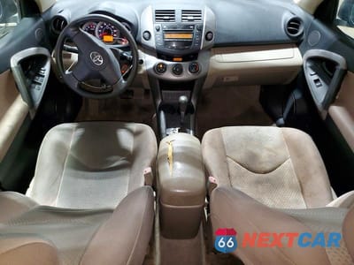 Zdjęcie 8 z 13 samochodu: 2006 TOYOTA RAV4 BASE VIN:JTMBD33V365031468 - miniatura
