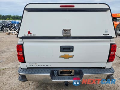 Zdjęcie 6 z 12 samochodu: 2018 CHEVROLET SILVERADO K1500 VIN:1GCVKNEH4JZ326800 - miniatura