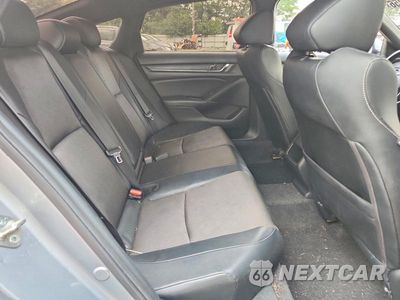 Zdjęcie 10 z 12 samochodu: 2018 HONDA ACCORD SPORT VIN:1HGCV1F31JA102507 - miniatura