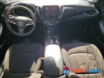 Zdjęcie 8 z 12 samochodu: 2018 CHEVROLET MALIBU LS VIN:1G1ZB5ST5JF214625 - miniatura