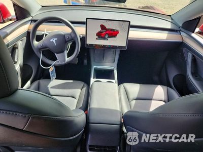 Zdjęcie 8 z 13 samochodu: 2024 TESLA MODEL Y VIN:7SAYGDEE3RF003101 - miniatura