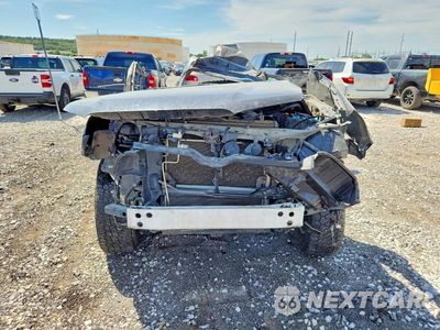 Piąte zdjęcie samochodu w środku: 2019 TOYOTA 4RUNNER SR5 VIN:JTEZU5JR1K5200327 - miniatura