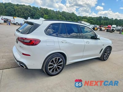 Trzecie zdjęcie samochodu z tyłu: 2022 BMW X5 XDRIVE45E VIN:5UXTA6C09N9M26537 - miniatura