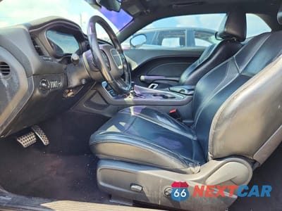 Zdjęcie 7 z 12 samochodu: 2016 DODGE CHALLENGER R/T VIN:2C3CDZBT6GH322097 - miniatura