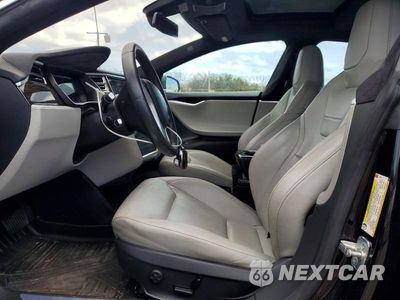 Zdjęcie 7 z 14 samochodu: 2015 TESLA MODEL S VIN:5YJSA1E16FF114415 - miniatura