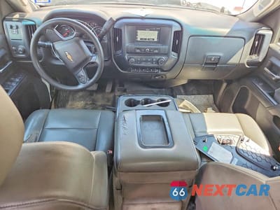 Zdjęcie 8 z 12 samochodu: 2018 CHEVROLET SILVERADO K3500 VIN:1GB4KYCY3JF125122 - miniatura