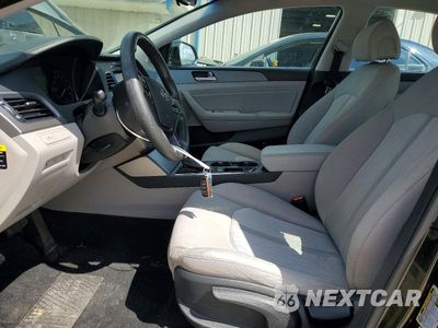 Zdjęcie 7 z 12 samochodu: 2017 HYUNDAI SONATA HYBRID SE VIN:KMHE24L17HA060371 - miniatura