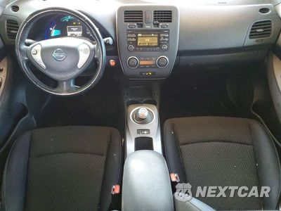 Zdjęcie 8 z 12 samochodu: 2013 NISSAN LEAF S VIN:1N4AZ0CP7DC401106 - miniatura