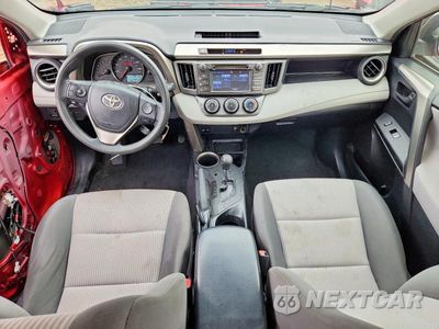 Zdjęcie 8 z 13 samochodu: 2015 TOYOTA RAV4 LE VIN:JTMBFREV7FD127233 - miniatura