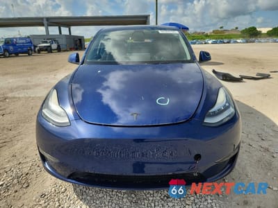 Piąte zdjęcie samochodu w środku: 2020 TESLA MODEL Y VIN:5YJYGDEF1LF000470 - miniatura
