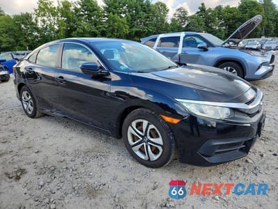 Czwarte zdjęcie samochodu z boku: 2017 HONDA CIVIC LX VIN:2HGFC2F50HH574395 - miniatura