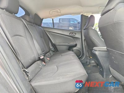 Zdjęcie 10 z 12 samochodu: 2016 TOYOTA PRIUS TWO ECO VIN:JTDKARFU9G3519058 - miniatura