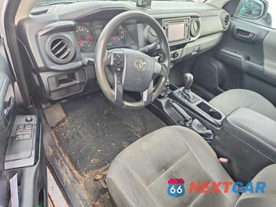 Zdjęcie 8 z 12 samochodu: 2016 TOYOTA TACOMA SR VIN:5TFRX5GN1GX064275 - miniatura