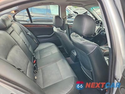 Zdjęcie 10 z 13 samochodu: 2004 BMW 330 XI VIN:WBAEW53404PN36277 - miniatura