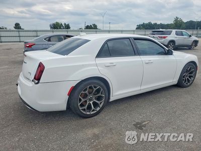 Trzecie zdjęcie samochodu z tyłu: 2015 CHRYSLER 300 S VIN:2C3CCABG6FH898830 - miniatura
