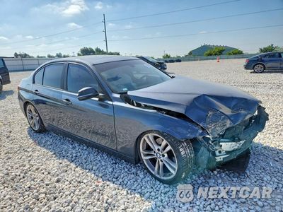 Czwarte zdjęcie samochodu z boku: 2016 BMW 320 I VIN:WBA8E1G51GNT37508 - miniatura
