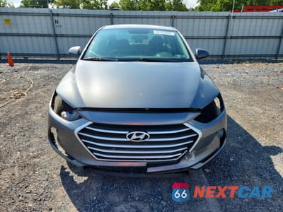 Piąte zdjęcie samochodu w środku: 2018 HYUNDAI ELANTRA SEL VIN:5NPD84LF5JH374688 - miniatura