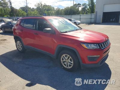 Czwarte zdjęcie samochodu z boku: 2018 JEEP COMPASS SPORT VIN:3C4NJCAB7JT122539 - miniatura