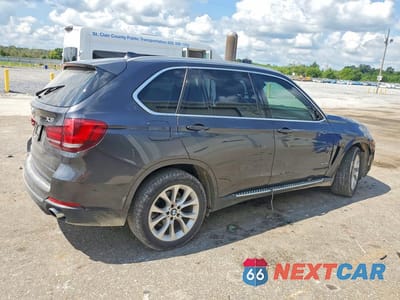 Trzecie zdjęcie samochodu z tyłu: 2014 BMW X5 SDRIVE35I VIN:5UXKR2C55E0H34045 - miniatura