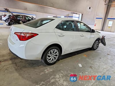 Trzecie zdjęcie samochodu z tyłu: 2018 TOYOTA COROLLA LE VIN:5YFBURHE2JP855372 - miniatura