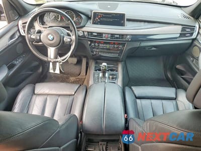 Zdjęcie 8 z 13 samochodu: 2015 BMW X5 XDRIVE50I VIN:5UXKR6C53F0J75388 - miniatura