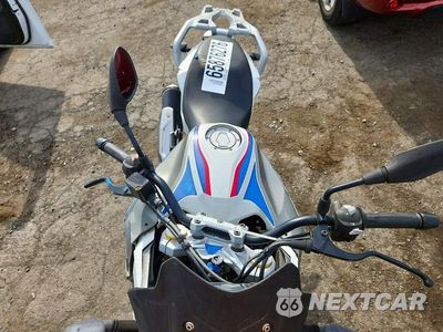 Piąte zdjęcie samochodu w środku: 2018 BMW G310 GS VIN:WB30G1203JR825403 - miniatura