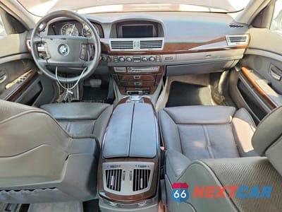 Zdjęcie 8 z 12 samochodu: 2006 BMW 750 LI VIN:WBAHN835X6DT26039 - miniatura