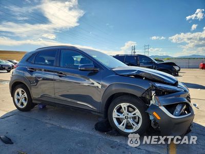 Czwarte zdjęcie samochodu z boku: 2023 HYUNDAI KONA SEL VIN:KM8K6CAB9PU990377 - miniatura