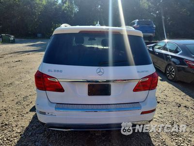 Zdjęcie 6 z 12 samochodu: 2014 MERCEDES-BENZ GL 350 BLUETEC VIN:4JGDF2EE4EA363043 - miniatura