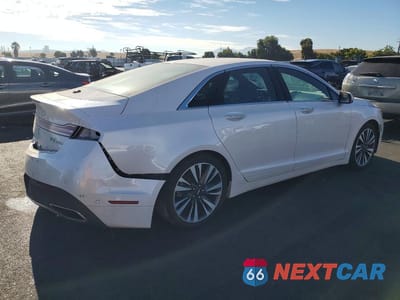 Trzecie zdjęcie samochodu z tyłu: 2019 LINCOLN MKZ RESERVE II VIN:3LN6L5MU9KR608450 - miniatura