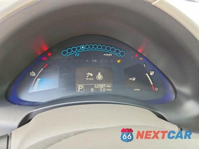 Zdjęcie 9 z 12 samochodu: 2012 NISSAN LEAF SV VIN:JN1AZ0CP6CT020729 - miniatura