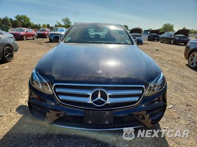 Piąte zdjęcie samochodu w środku: 2019 MERCEDES-BENZ E 300 4MATIC VIN:WDDZF4KB3KA663349 - miniatura
