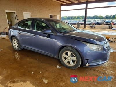 Czwarte zdjęcie samochodu z boku: 2014 CHEVROLET CRUZE LT VIN:1G1PC5SB1E7297420 - miniatura