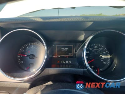 Zdjęcie 9 z 12 samochodu: 2015 FORD MUSTANG VIN:1FA6P8TH7F5319726 - miniatura