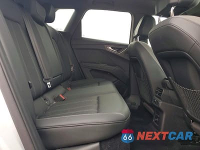 Zdjęcie 11 z 13 samochodu: 2022 AUDI Q4 E-TRON PREMIUM PLUS VIN:WA1H2BFZ7NP055553 - miniatura