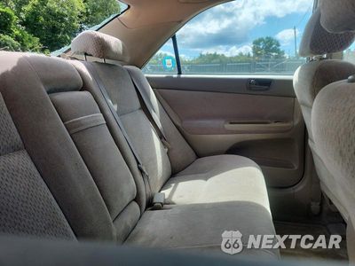 Zdjęcie 10 z 12 samochodu: 2003 TOYOTA CAMRY LE VIN:4T1BE32K93U205125 - miniatura