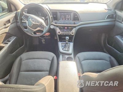 Zdjęcie 8 z 12 samochodu: 2018 HYUNDAI ELANTRA VALUE EDITION VIN:5NPD84LF5JH370057 - miniatura