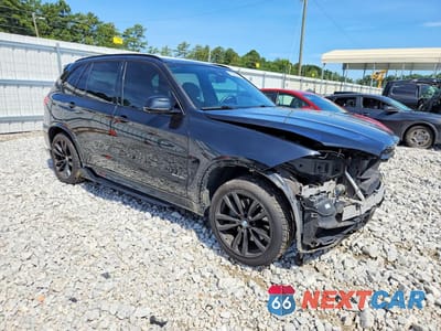 Czwarte zdjęcie samochodu z boku: 2017 BMW X5 XDRIVE50I VIN:5UXKR6C30H0U13814 - miniatura