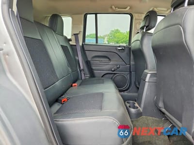 Zdjęcie 11 z 13 samochodu: 2016 JEEP COMPASS SPORT VIN:1C4NJCBA1GD785383 - miniatura