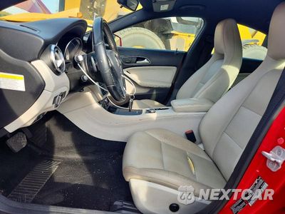 Zdjęcie 7 z 12 samochodu: 2014 MERCEDES-BENZ CLA 250 VIN:WDDSJ4EB7EN057898 - miniatura