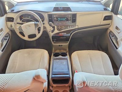 Zdjęcie 8 z 13 samochodu: 2014 TOYOTA SIENNA LE VIN:5TDKK3DC4ES480413 - miniatura