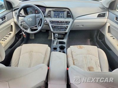 Zdjęcie 8 z 13 samochodu: 2017 HYUNDAI SONATA HYBRID SE VIN:KMHE24L13HA058407 - miniatura