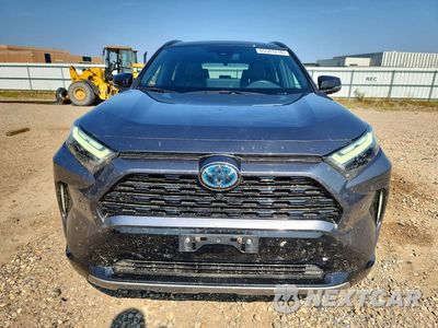 Piąte zdjęcie samochodu w środku: 2024 TOYOTA RAV4 XSE VIN:4T3E6RFV8RU166738 - miniatura