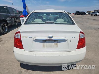 Zdjęcie 6 z 12 samochodu: 2006 KIA SPECTRA EX VIN:KNAFE121465254262 - miniatura
