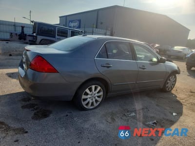 Trzecie zdjęcie samochodu z tyłu: 2007 HONDA ACCORD EX VIN:1HGCM66577A081558 - miniatura