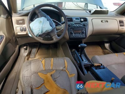 Zdjęcie 8 z 13 samochodu: 2001 HONDA ACCORD EX VIN:1HGCG16591A055691 - miniatura