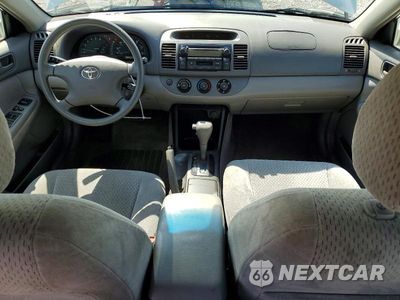 Zdjęcie 8 z 12 samochodu: 2003 TOYOTA CAMRY LE VIN:4T1BE32K93U147372 - miniatura