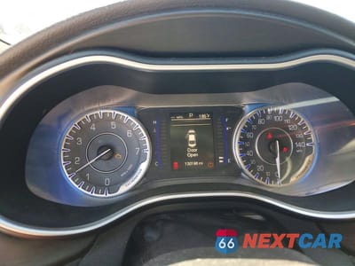 Zdjęcie 9 z 12 samochodu: 2015 CHRYSLER 200 LIMITED VIN:1C3CCCAB1FN537773 - miniatura