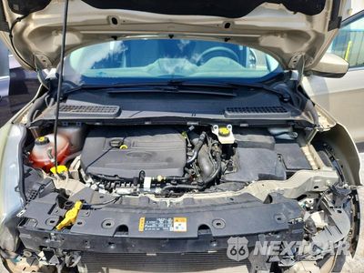 Zdjęcie 12 z 13 samochodu: 2017 FORD ESCAPE SE VIN:1FMCU9GD5HUC17798 - miniatura